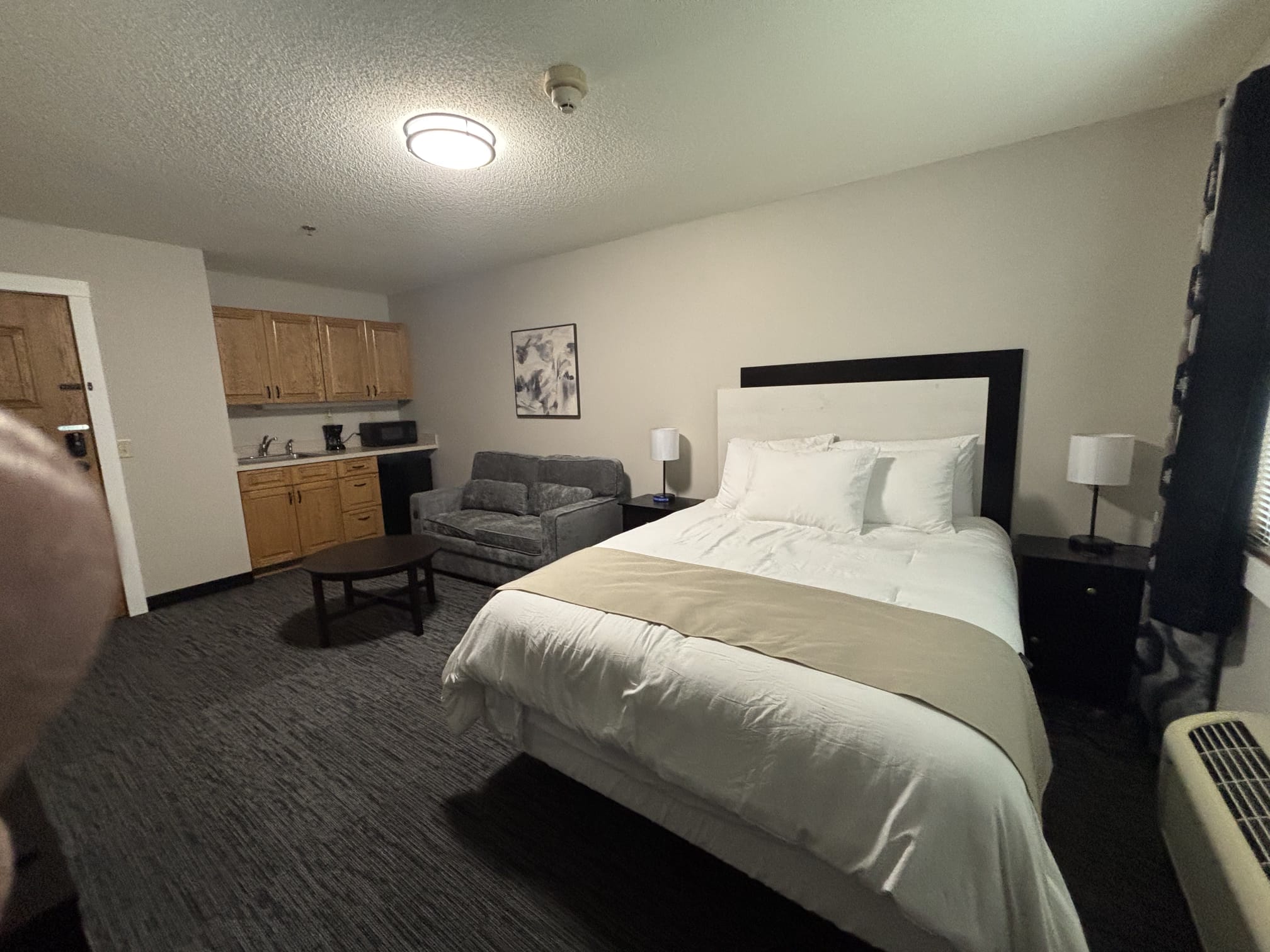 King/Queen/Full Suite at Parkside Inn & Suites in Arlington
